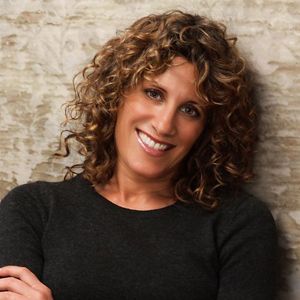 Julie E